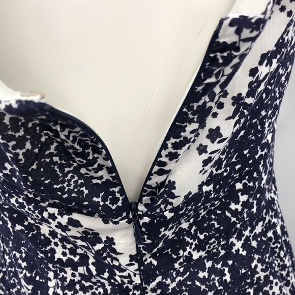 Blu Sage size 14 sleeveless blue white floral dress - Picture 4 of 6